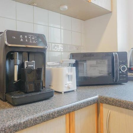 Apartment In Wuppertal - Charmante 3-Zimmer-Oase Mit Kamin Und Badewanne ภายนอก รูปภาพ