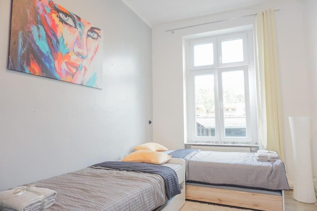 Apartment In Wuppertal - Charmante 3-Zimmer-Oase Mit Kamin Und Badewanne ภายนอก รูปภาพ