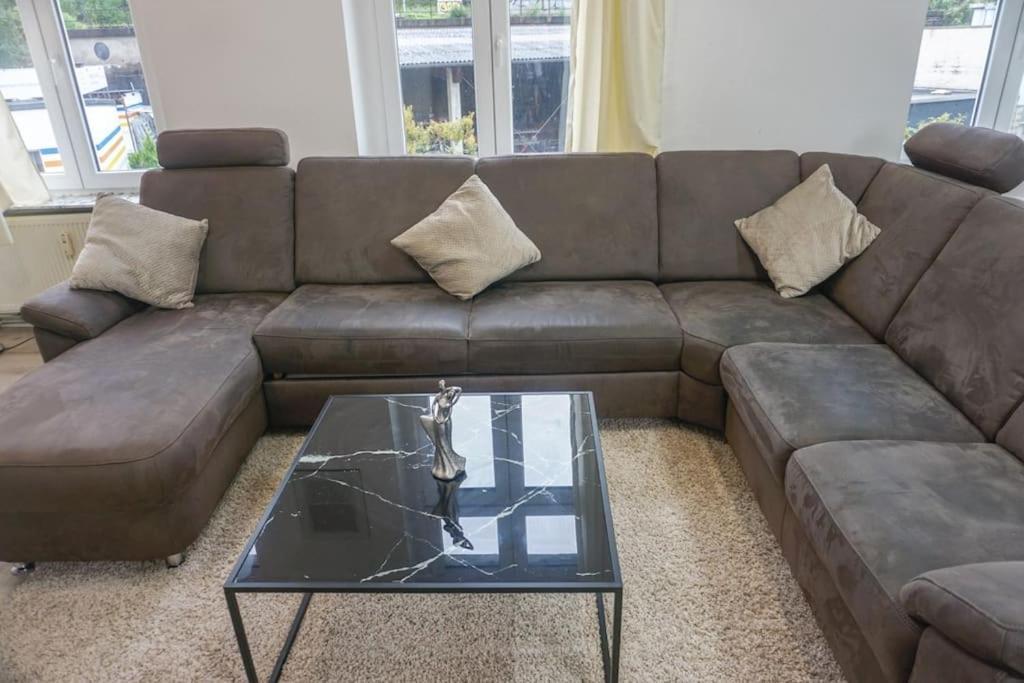 Apartment In Wuppertal - Charmante 3-Zimmer-Oase Mit Kamin Und Badewanne ภายนอก รูปภาพ