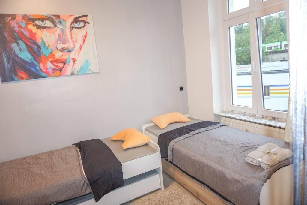 Apartment In Wuppertal - Charmante 3-Zimmer-Oase Mit Kamin Und Badewanne ภายนอก รูปภาพ