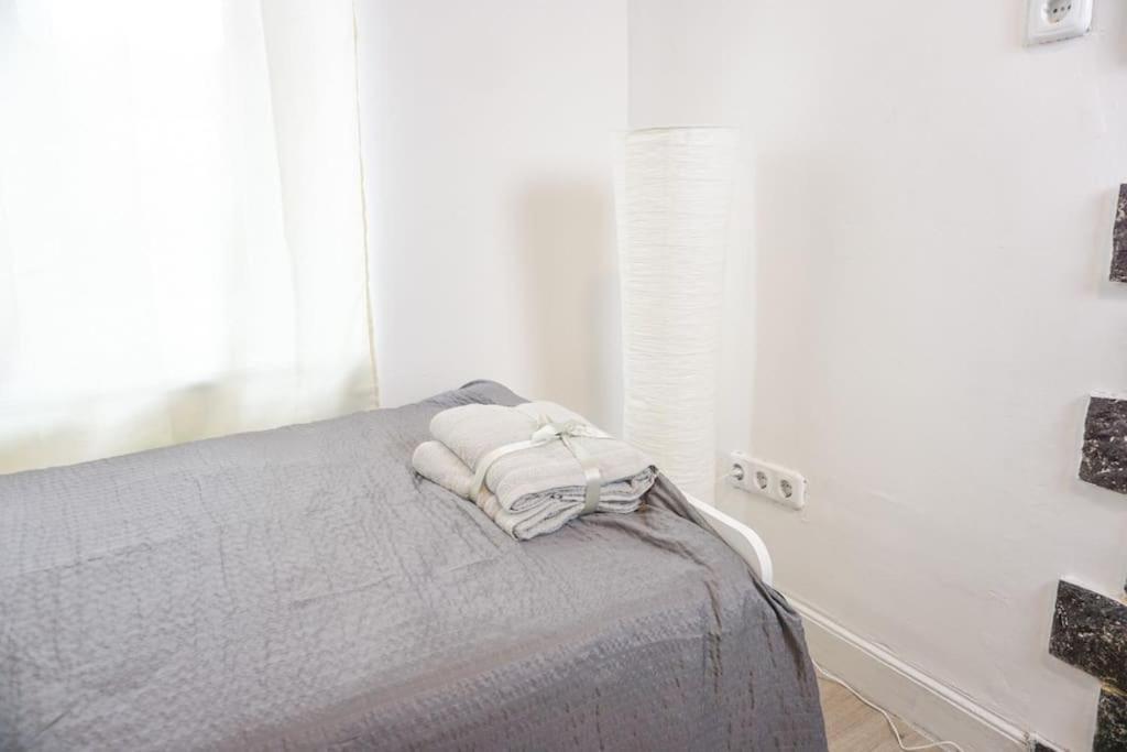 Apartment In Wuppertal - Charmante 3-Zimmer-Oase Mit Kamin Und Badewanne ภายนอก รูปภาพ