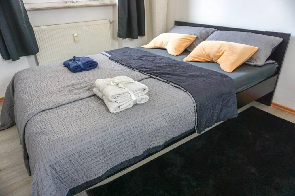 Apartment In Wuppertal - Charmante 3-Zimmer-Oase Mit Kamin Und Badewanne ภายนอก รูปภาพ